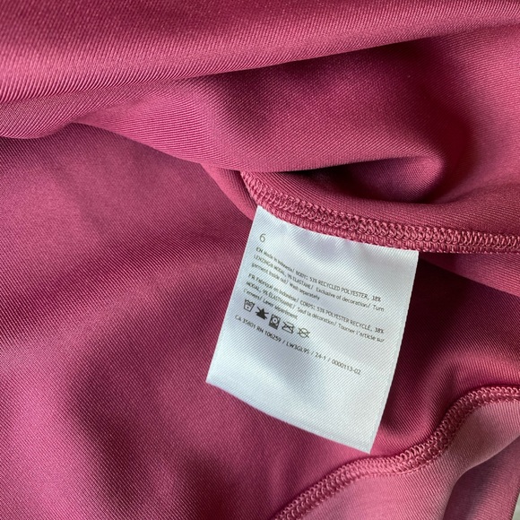 Lululemon Softstreme Perfectly Oversized Cropped Crew Mulled Wine size 6 - Picture 6 of 6